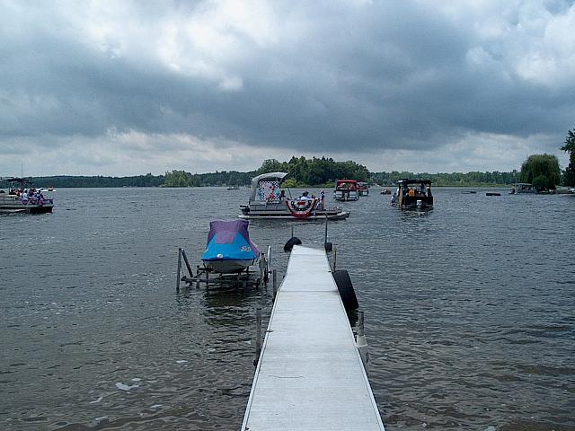 4TH OF JULY 2004 LAKE 002