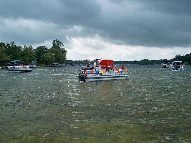 4TH OF JULY 2004 LAKE 008